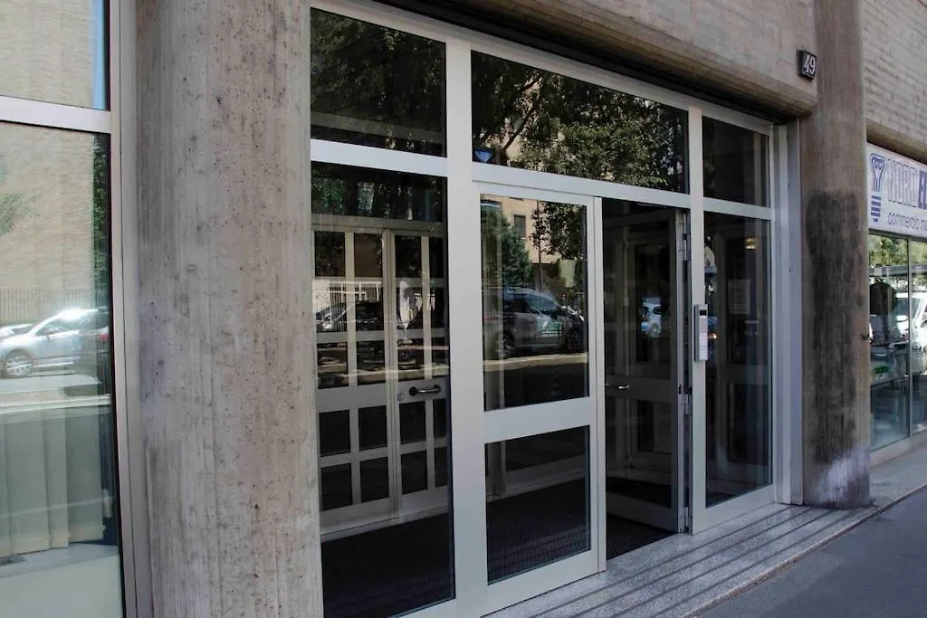 Navigli-TortonaAmpio Monolocale, Garage Gratuito Apartment Milan